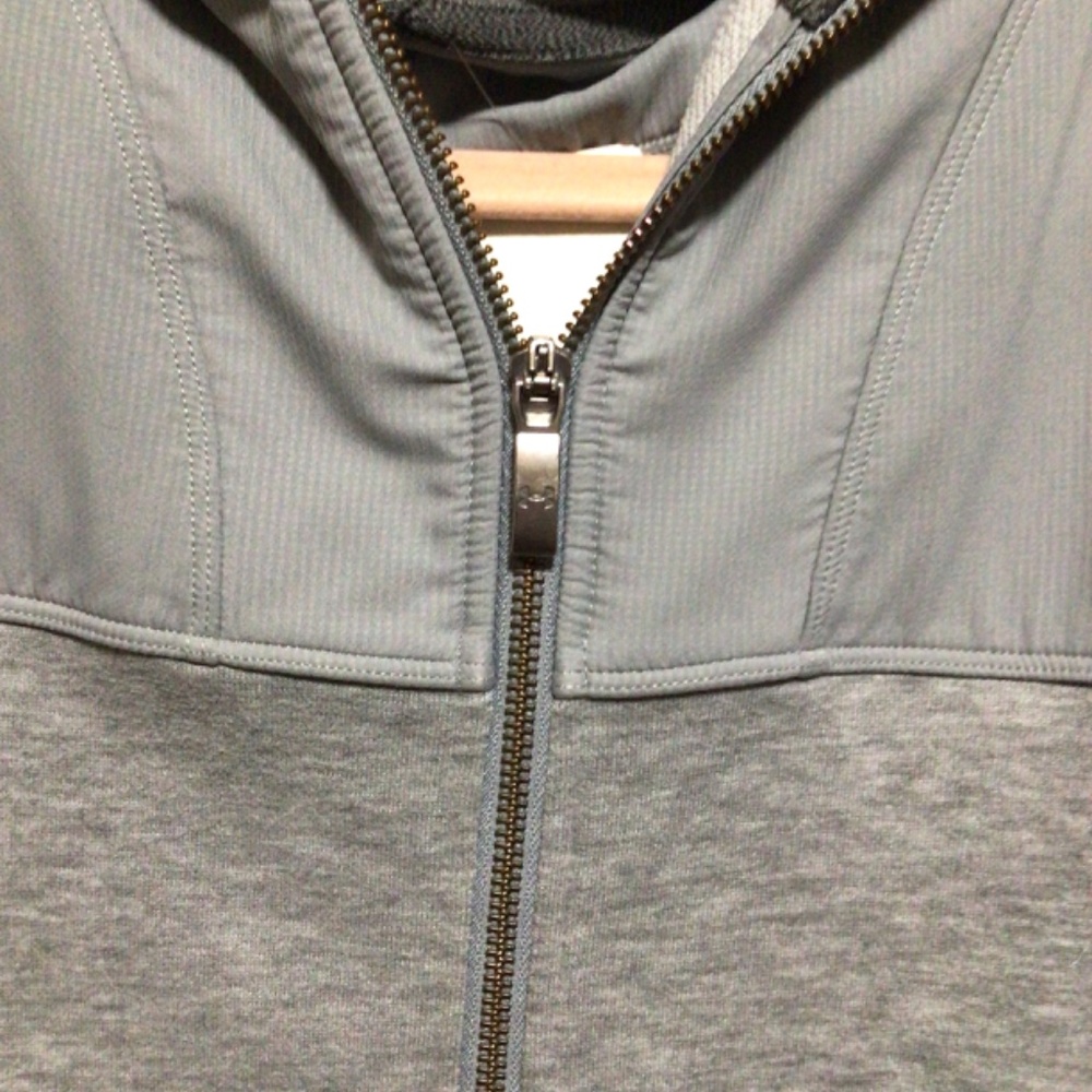 Under armour full zip - Picture 2 of 4